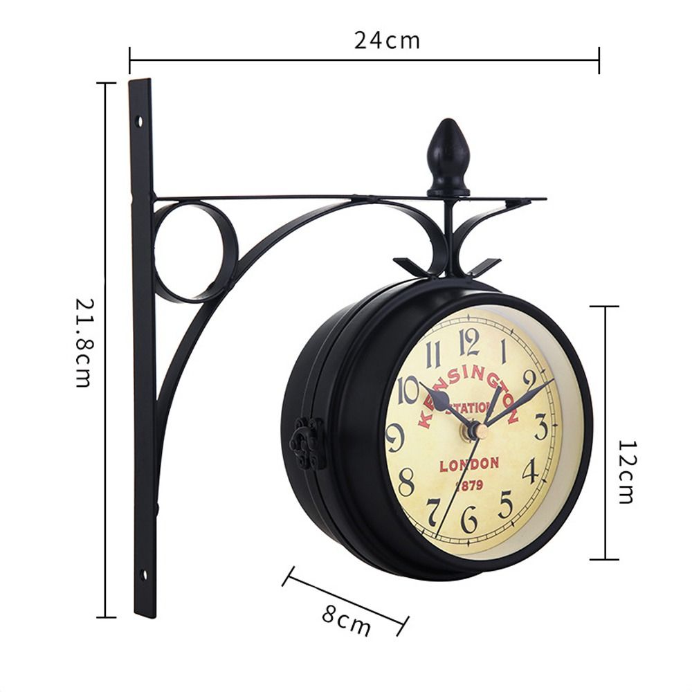 Horloge murale double face en fer forgé rétro