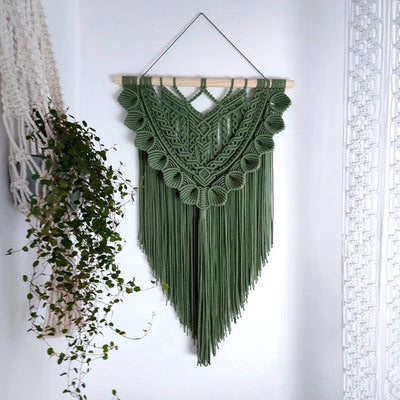 Décoration Murale Macramé Sélénia – Élégance et Artisanalité Réunie