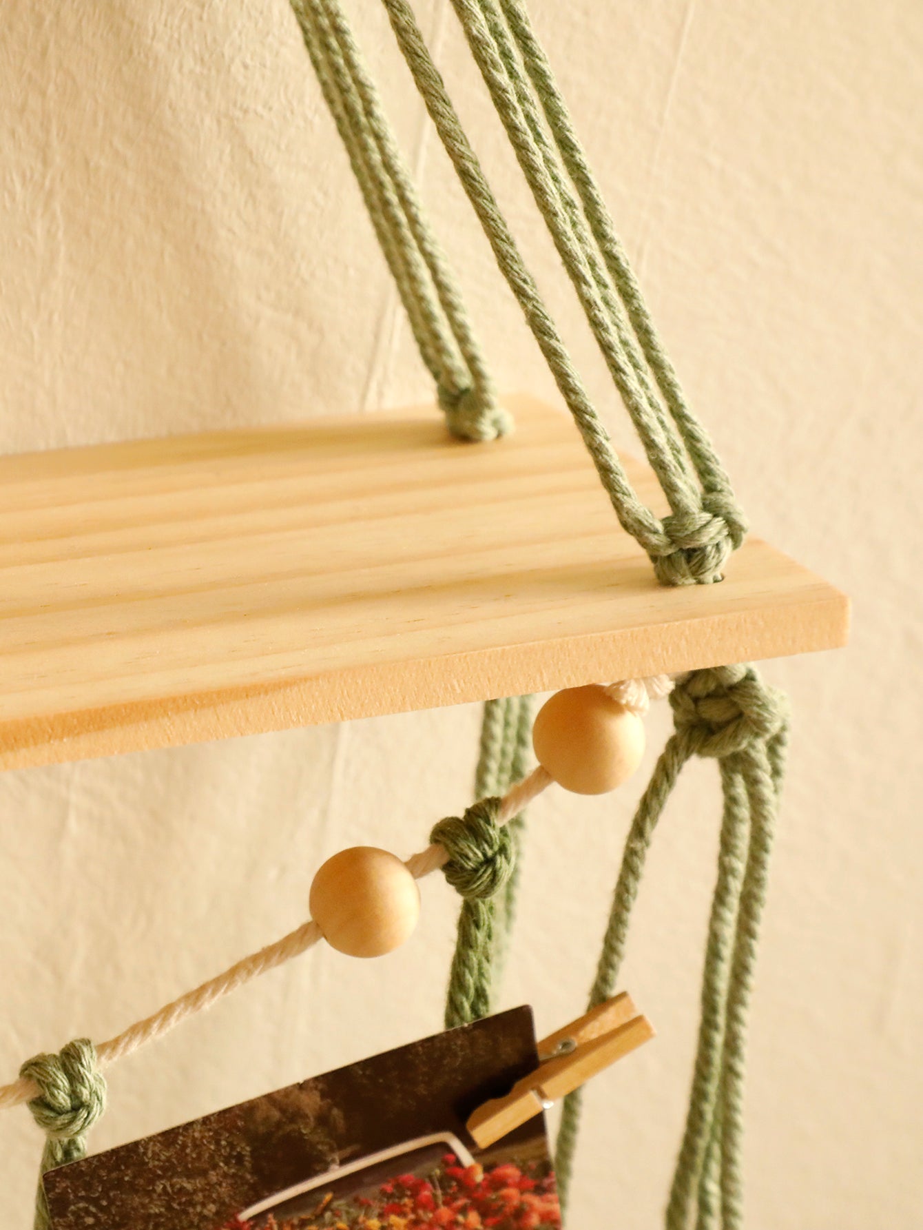 Étagère Flottante en Macramé avec Feuilles - Décoration Murale Boho Chic