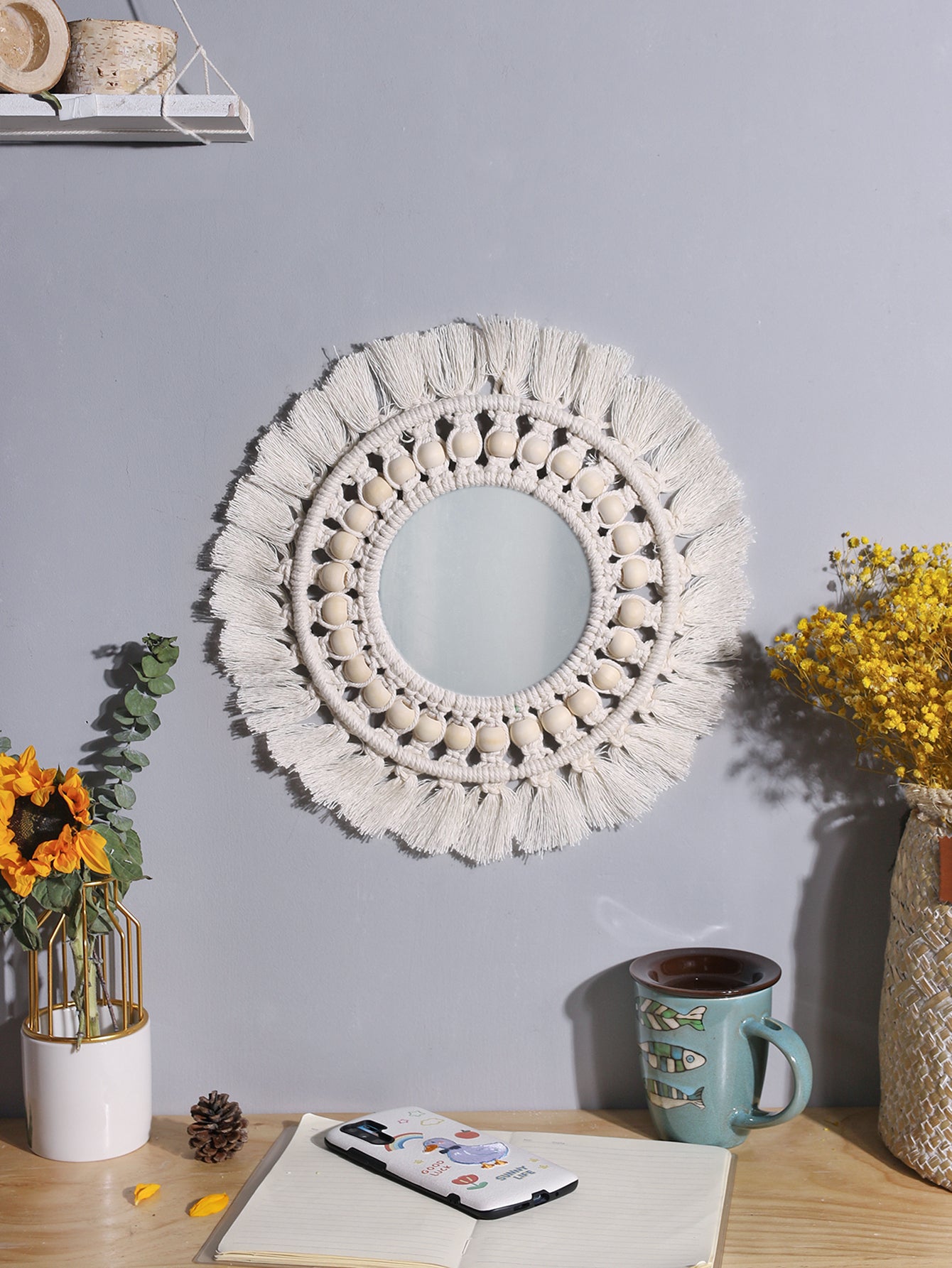 Miroir Rond en Macramé avec Perles en Bois Beige