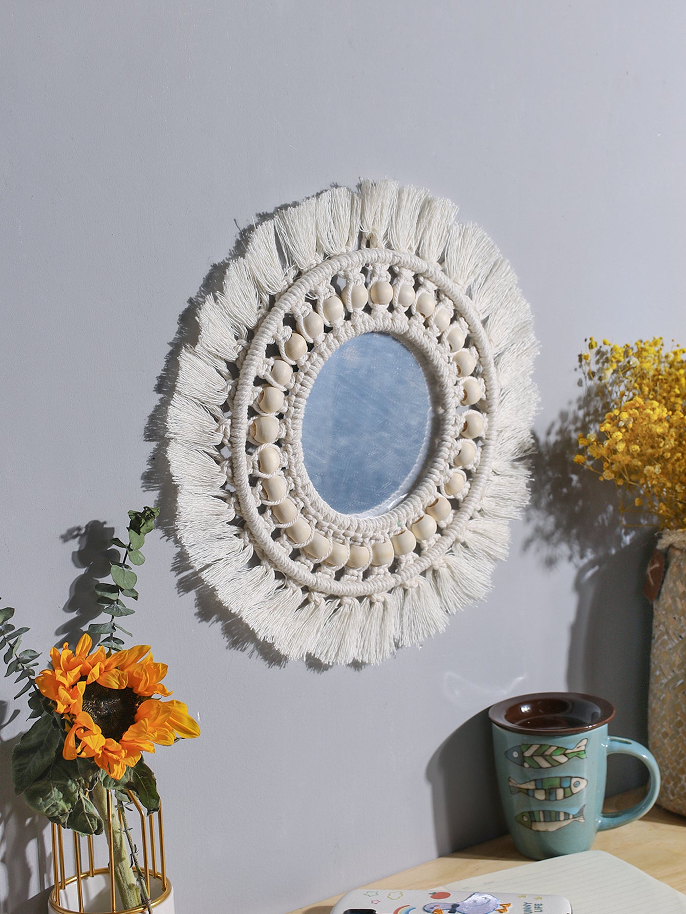 Miroir Rond en Macramé avec Perles en Bois Beige